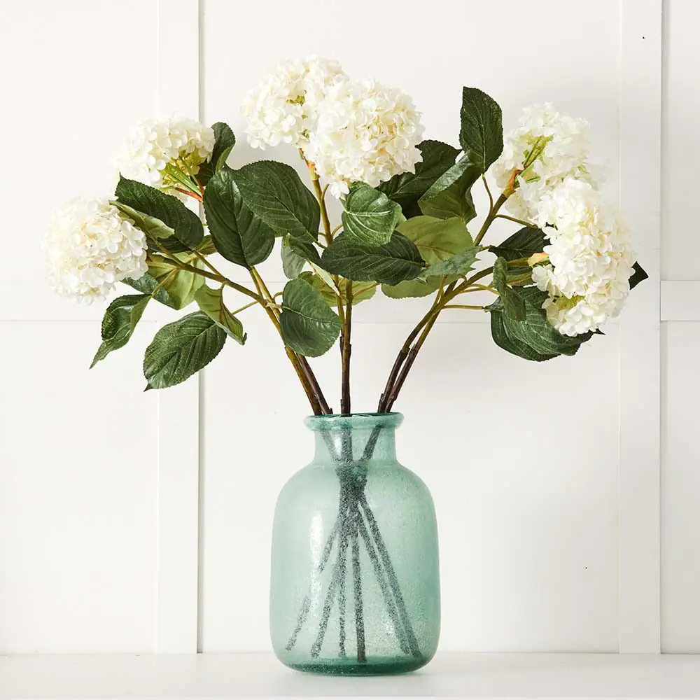 Hydrangea Flower Stem White – Realistic Faux Floral for Indoor & Outdoor Decor 5 Hydrangea Flower Stem White – Realistic Faux Floral for Indoor & Outdoor Decor - Image 3