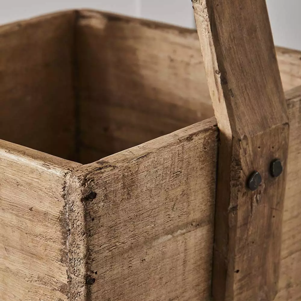 Albany Antique Bucket 6 Albany Antique Bucket - Image 4