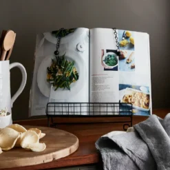 Thistle Recipe Stand Black