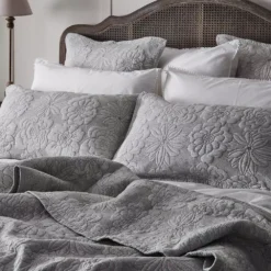 Ava Coverlet 240x260 10 Ava Coverlet 240x260 -Provincialhomeliving 1117259374 e