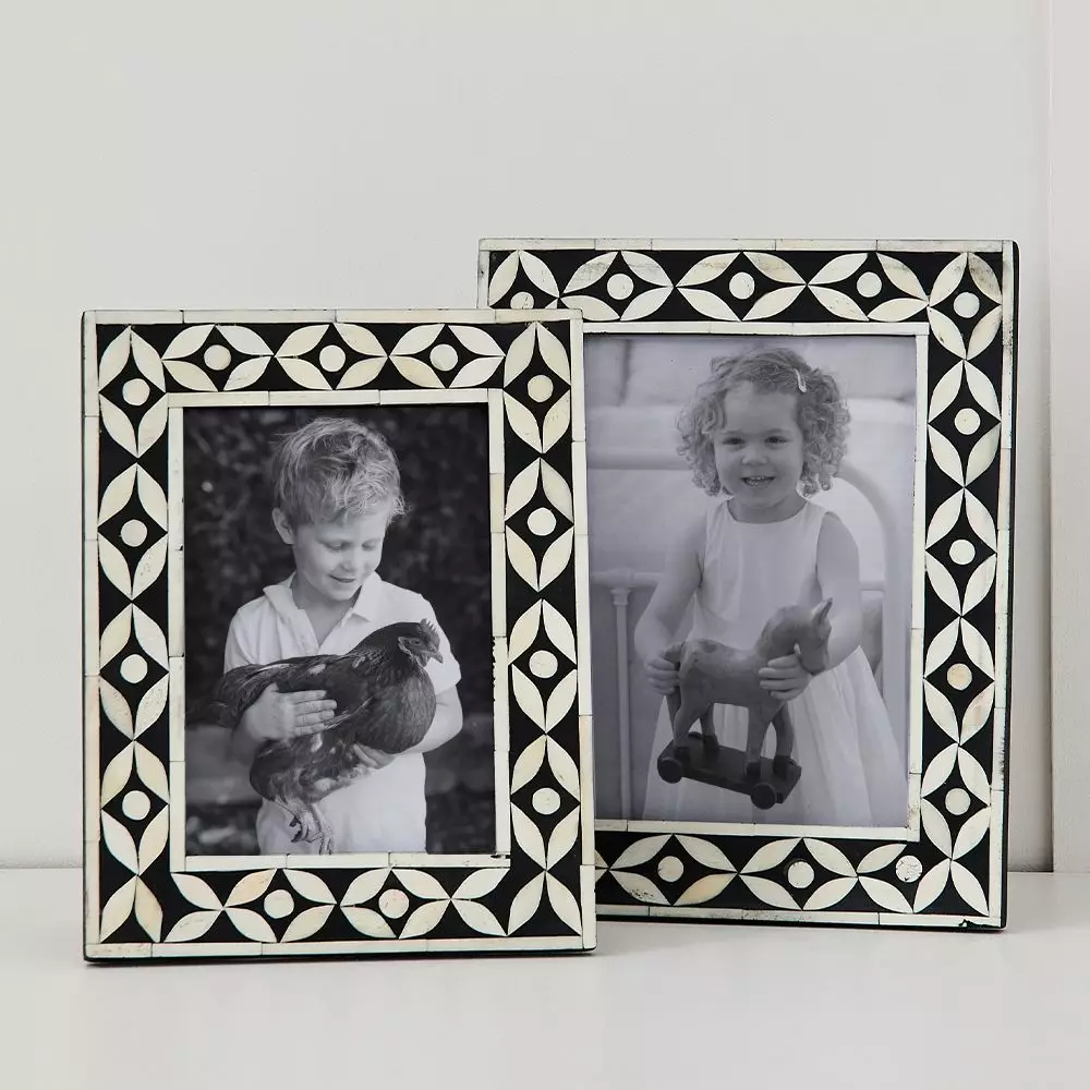 Richardson Zali Frame 4 Richardson Zali Frame - Image 2