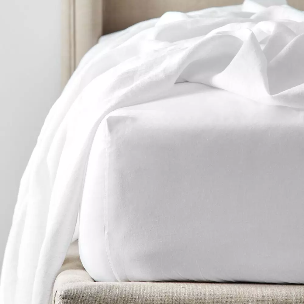 Alma Fitted Sheet - White 3 Alma Fitted Sheet - White