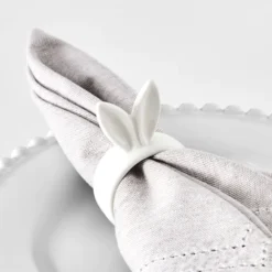 Bunny Ears Napkin Ring White -Provincialhomeliving 1117261581 f 1