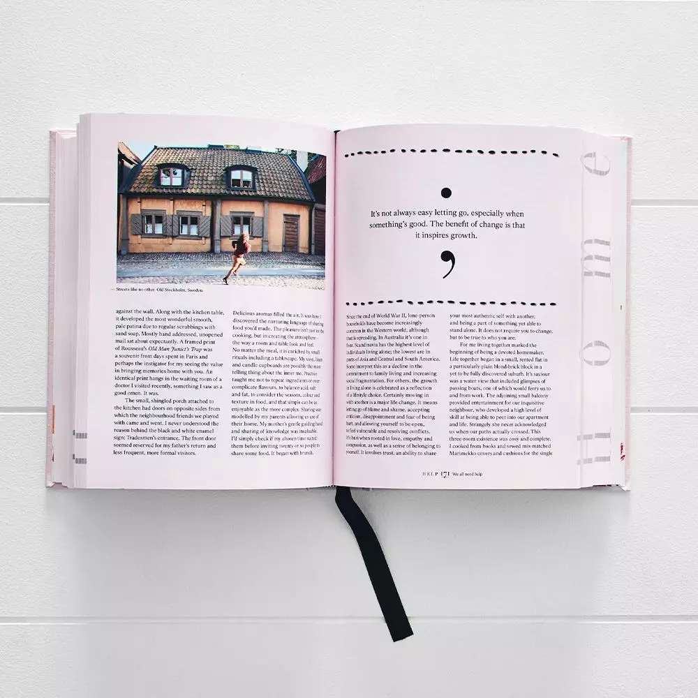 Home by Victoria Alexander – Interior Design and Styling Inspiration Book 5 Home by Victoria Alexander – Interior Design and Styling Inspiration Book - Image 3