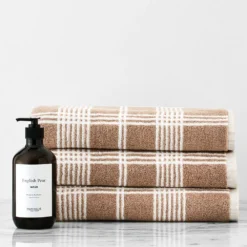 Cosmo Bath Towel Mouse