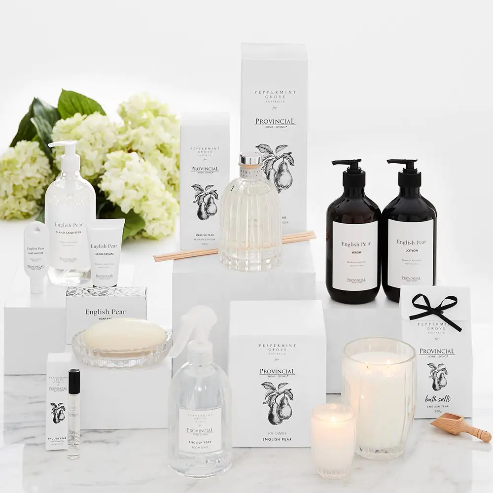 English Pear Hand Cream Black & White 4 English Pear Hand Cream Black & White - Image 2