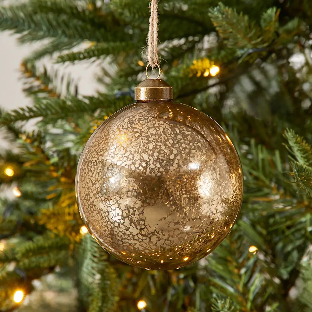 Noelle Vintage Bauble Gold 3 Noelle Vintage Bauble Gold